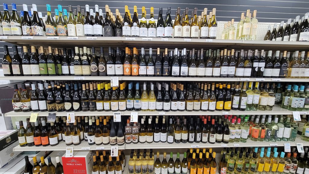 About Us Heritage Plaza Liquors Liquor store in East Longmeadow